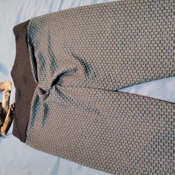 Textured leggings - Picture 2 of 4